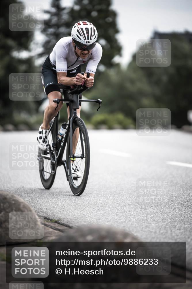21.06.2026 - 29. Vierlanden-Triathlon H.Heesch http://msf.ph/oto/9886233 21.06.2026 10:40:06 Radfahren 154, 309 meine-sportfotos.de