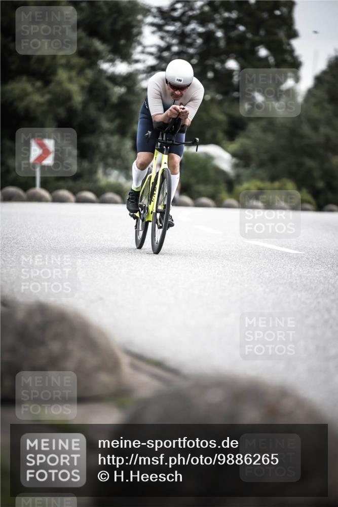 21.06.2026 - 29. Vierlanden-Triathlon H.Heesch http://msf.ph/oto/9886265 21.06.2026 10:40:34 Radfahren 199, 280 meine-sportfotos.de