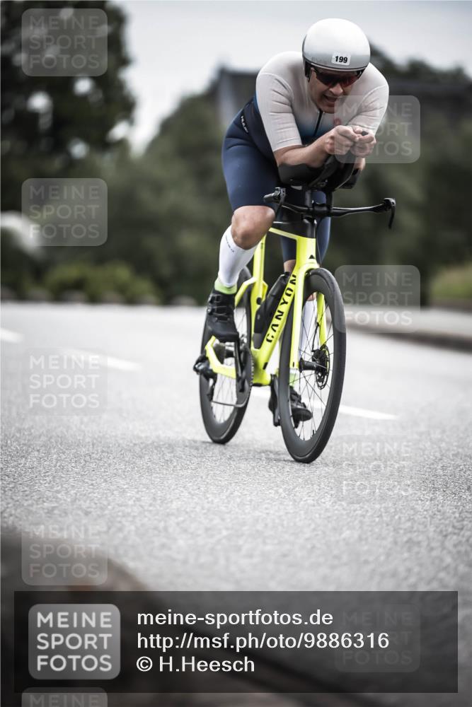 21.06.2026 - 29. Vierlanden-Triathlon H.Heesch http://msf.ph/oto/9886316 21.06.2026 10:40:35 Radfahren 199, 280 meine-sportfotos.de