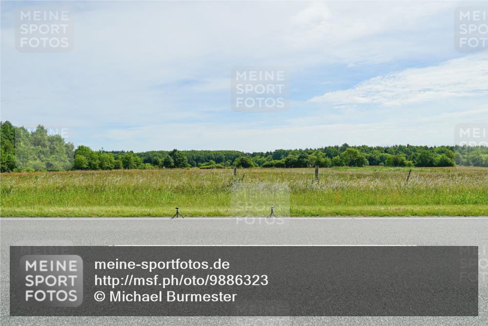 21.06.2026 - Viking Triathlon Michael Burmester http://msf.ph/oto/9886323 21.06.2026 11:47:51 Radfahren 24, 37, 115, 185, 220, 356, 378, 416, 427, 464, 483, 559, 578, 601 meine-sportfotos.de