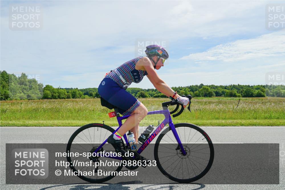 21.06.2026 - Viking Triathlon Michael Burmester http://msf.ph/oto/9886333 21.06.2026 11:47:52 Radfahren 24, 37, 115, 185, 220, 356, 378, 416, 427, 464, 474, 483, 559, 578, 601 meine-sportfotos.de
