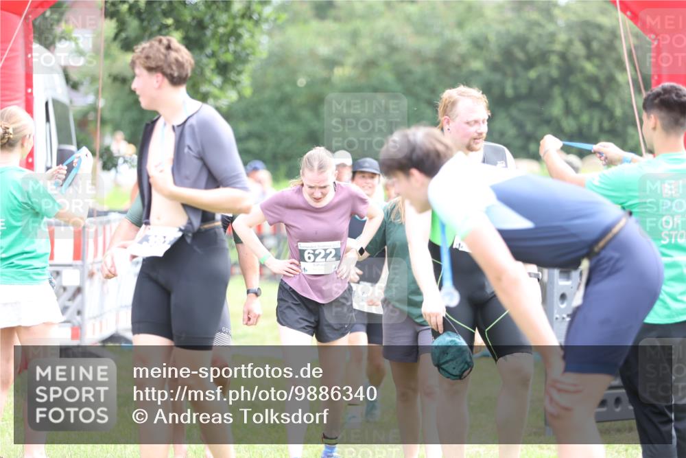 21.06.2026 - 29. Vierlanden-Triathlon Andreas Tolksdorf http://msf.ph/oto/9886340 21.06.2026 11:31:24 Ziel 509, 622, 509, 622 meine-sportfotos.de