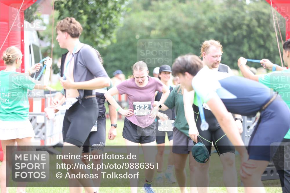 21.06.2026 - 29. Vierlanden-Triathlon Andreas Tolksdorf http://msf.ph/oto/9886351 21.06.2026 11:31:24 Ziel 509, 622, 509, 622 meine-sportfotos.de