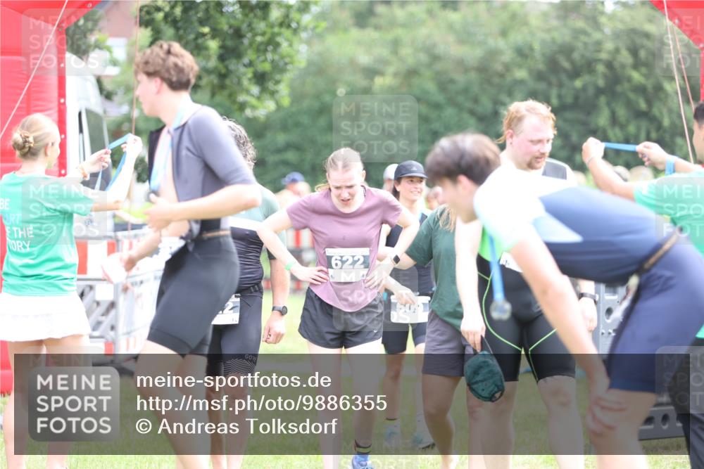 21.06.2026 - 29. Vierlanden-Triathlon Andreas Tolksdorf http://msf.ph/oto/9886355 21.06.2026 11:31:24 Ziel 509, 622, 509, 622 meine-sportfotos.de