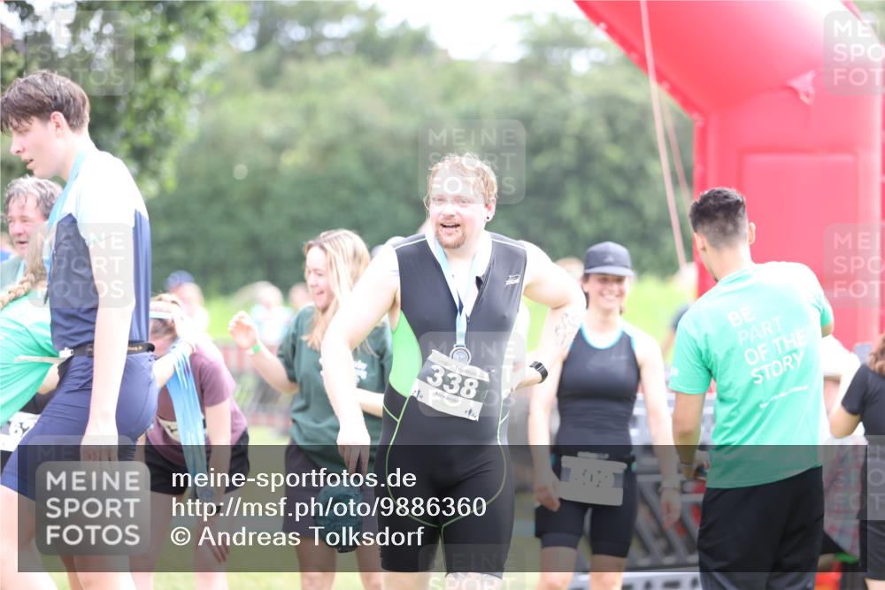 21.06.2026 - 29. Vierlanden-Triathlon Andreas Tolksdorf http://msf.ph/oto/9886360 21.06.2026 11:31:28 Ziel 552, 552 meine-sportfotos.de