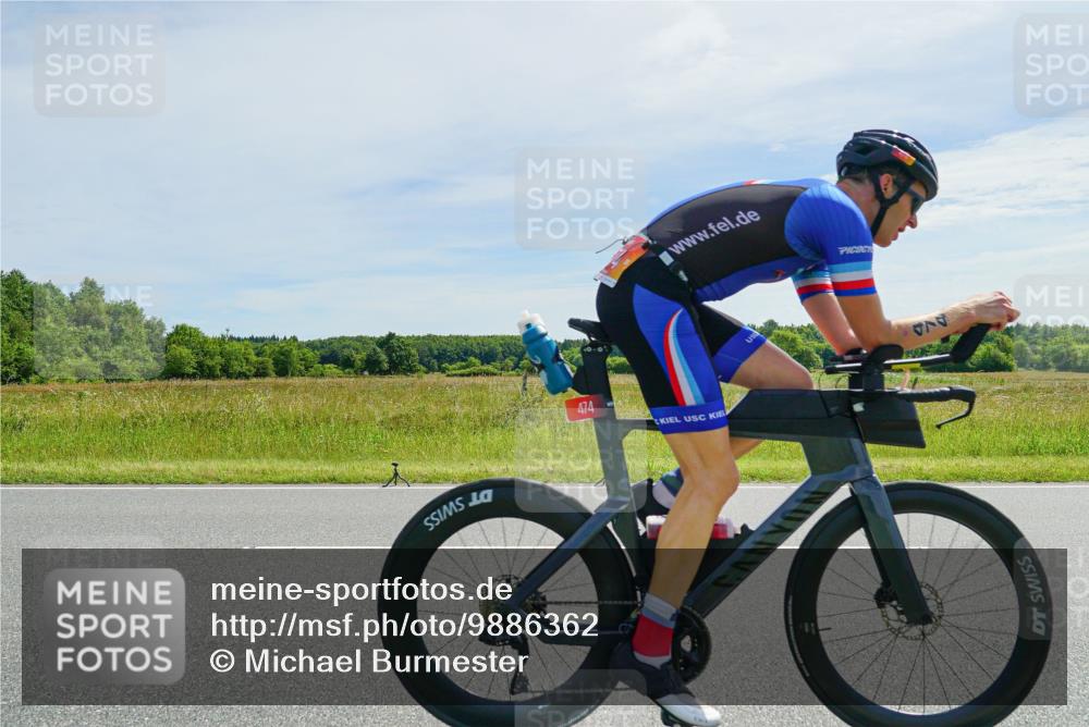 21.06.2026 - Viking Triathlon Michael Burmester http://msf.ph/oto/9886362 21.06.2026 11:48:07 Radfahren 37, 189, 427, 474, 559, 601, 651 meine-sportfotos.de