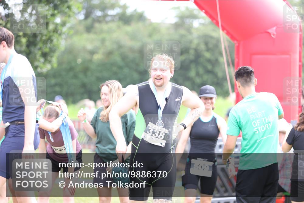 21.06.2026 - 29. Vierlanden-Triathlon Andreas Tolksdorf http://msf.ph/oto/9886370 21.06.2026 11:31:28 Ziel 552, 552 meine-sportfotos.de