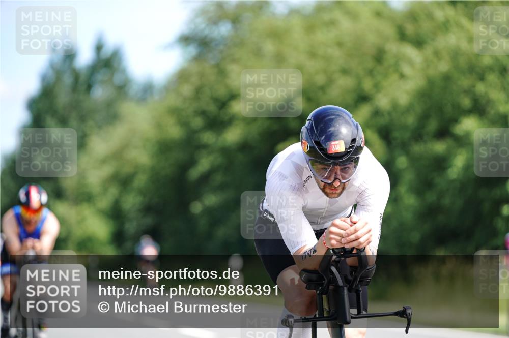 21.06.2026 - Viking Triathlon Michael Burmester http://msf.ph/oto/9886391 21.06.2026 11:26:58 Radfahren 41, 44, 63, 65, 74, 74, 94, 103, 111, 162, 163, 211, 266, 270, 275, 344, 348, 387, 411, 460, 484, 522, 569, 608, 651, 668 meine-sportfotos.de