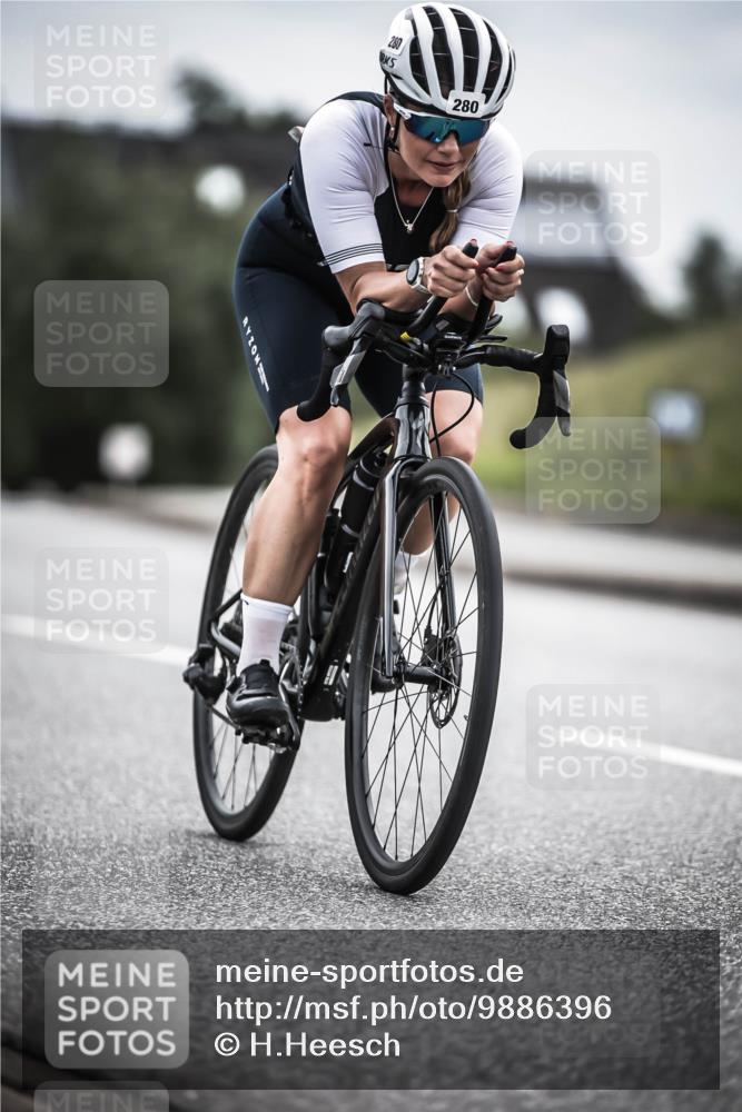 21.06.2026 - 29. Vierlanden-Triathlon H.Heesch http://msf.ph/oto/9886396 21.06.2026 10:40:40 Radfahren 3, 151, 280 meine-sportfotos.de
