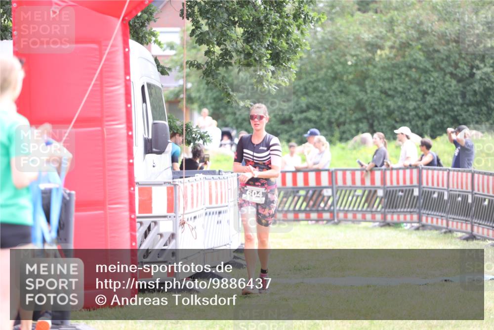21.06.2026 - 29. Vierlanden-Triathlon Andreas Tolksdorf http://msf.ph/oto/9886437 21.06.2026 11:31:54 Ziel 604, 604 meine-sportfotos.de