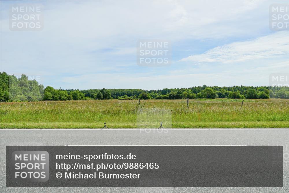 21.06.2026 - Viking Triathlon Michael Burmester http://msf.ph/oto/9886465 21.06.2026 11:48:47 Radfahren 125, 150, 250, 250, 283, 291, 305, 553, 616, 622, 669 meine-sportfotos.de