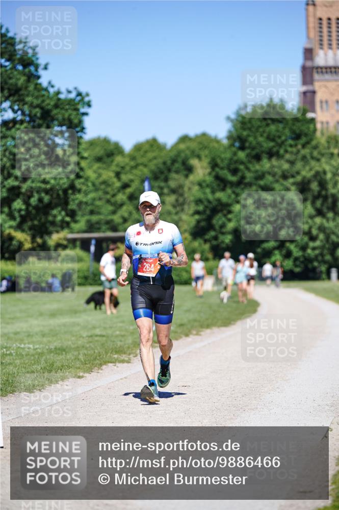 21.06.2026 - Viking Triathlon Michael Burmester http://msf.ph/oto/9886466 21.06.2026 16:15:10 Radfahren  meine-sportfotos.de