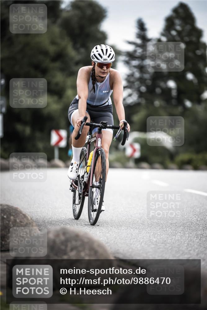 21.06.2026 - 29. Vierlanden-Triathlon H.Heesch http://msf.ph/oto/9886470 21.06.2026 10:41:00 Radfahren 39, 231, 265, 301 meine-sportfotos.de