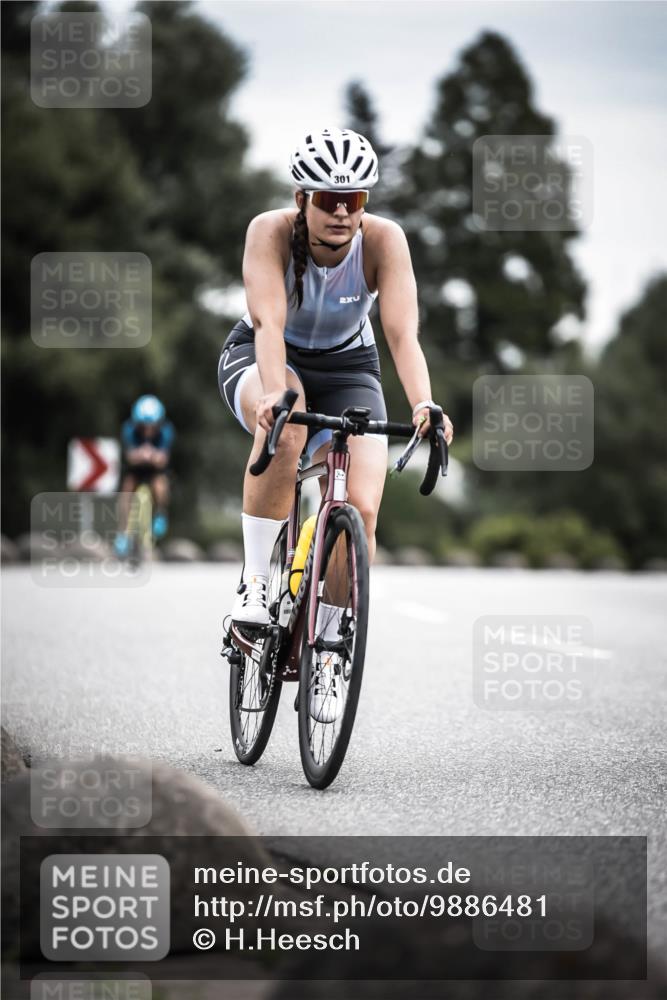 21.06.2026 - 29. Vierlanden-Triathlon H.Heesch http://msf.ph/oto/9886481 21.06.2026 10:41:00 Radfahren 39, 231, 265, 301 meine-sportfotos.de