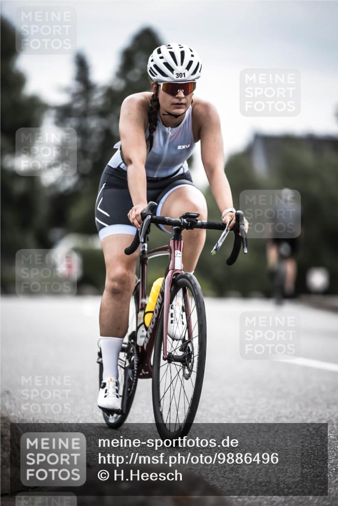 21.06.2026 - 29. Vierlanden-Triathlon H.Heesch http://msf.ph/oto/9886496 21.06.2026 10:41:00 Radfahren 39, 231, 265, 301 meine-sportfotos.de
