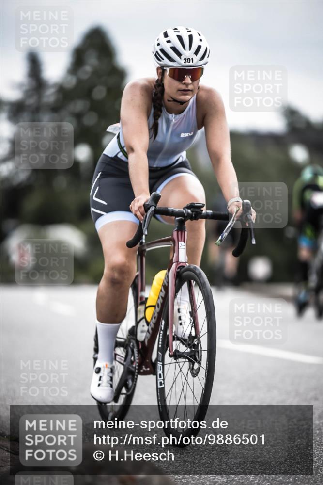 21.06.2026 - 29. Vierlanden-Triathlon H.Heesch http://msf.ph/oto/9886501 21.06.2026 10:41:00 Radfahren 39, 231, 265, 301 meine-sportfotos.de