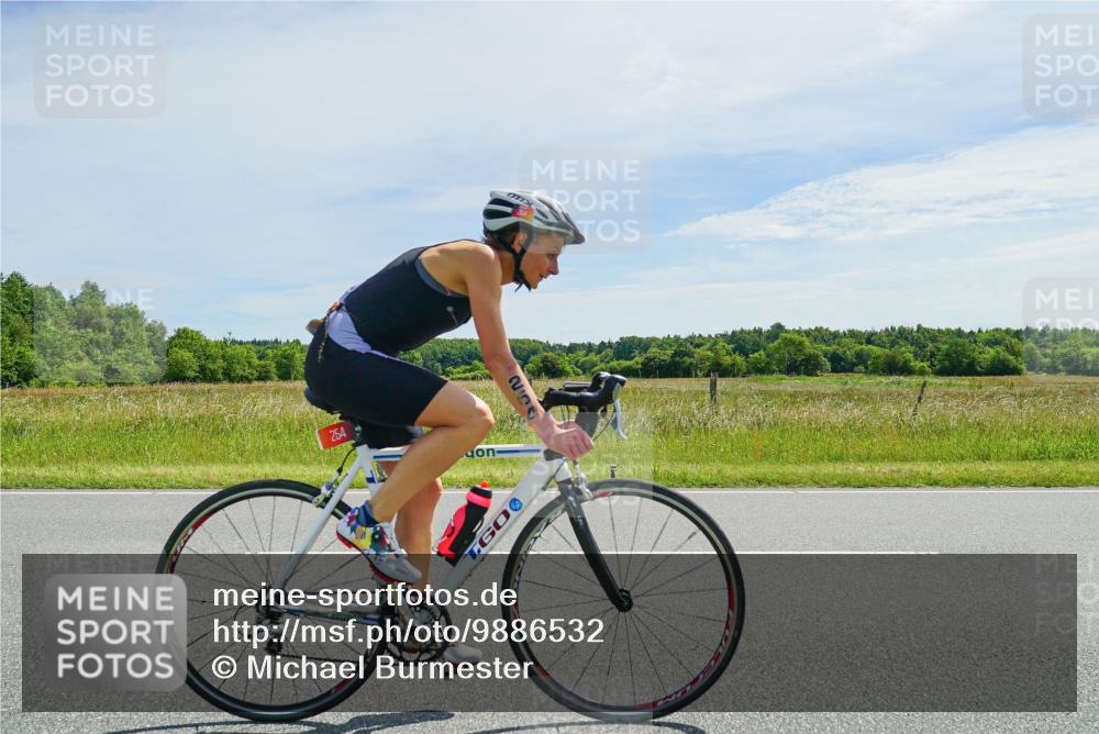 21.06.2026 - Viking Triathlon Michael Burmester http://msf.ph/oto/9886532 21.06.2026 11:49:41 Radfahren 9, 38, 40, 156, 168, 175, 207, 224, 254, 471, 489, 498, 629 meine-sportfotos.de