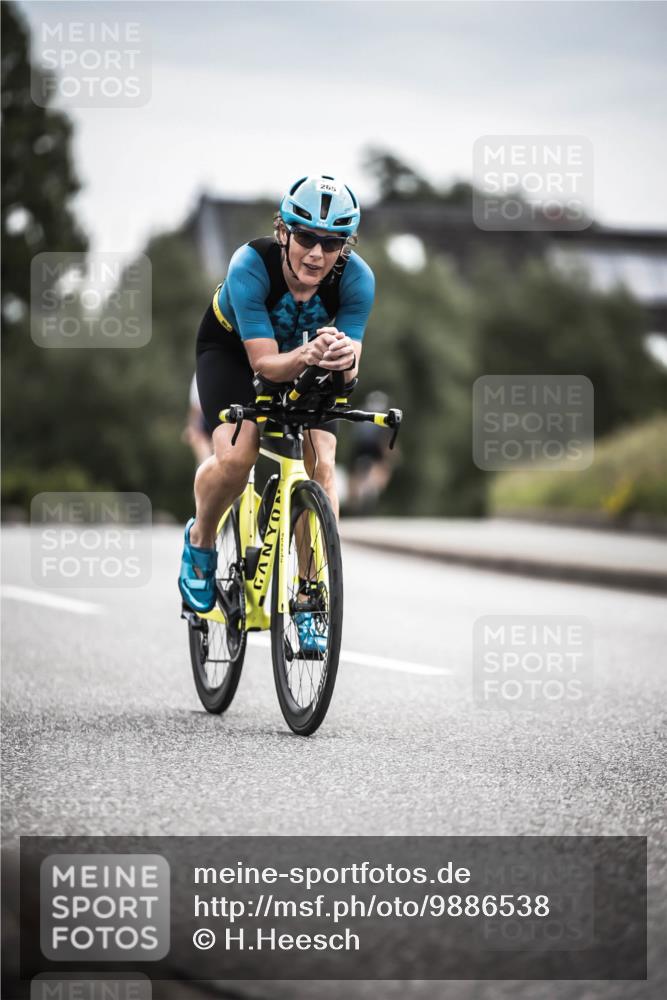 21.06.2026 - 29. Vierlanden-Triathlon H.Heesch http://msf.ph/oto/9886538 21.06.2026 10:41:03 Radfahren 265, 301 meine-sportfotos.de
