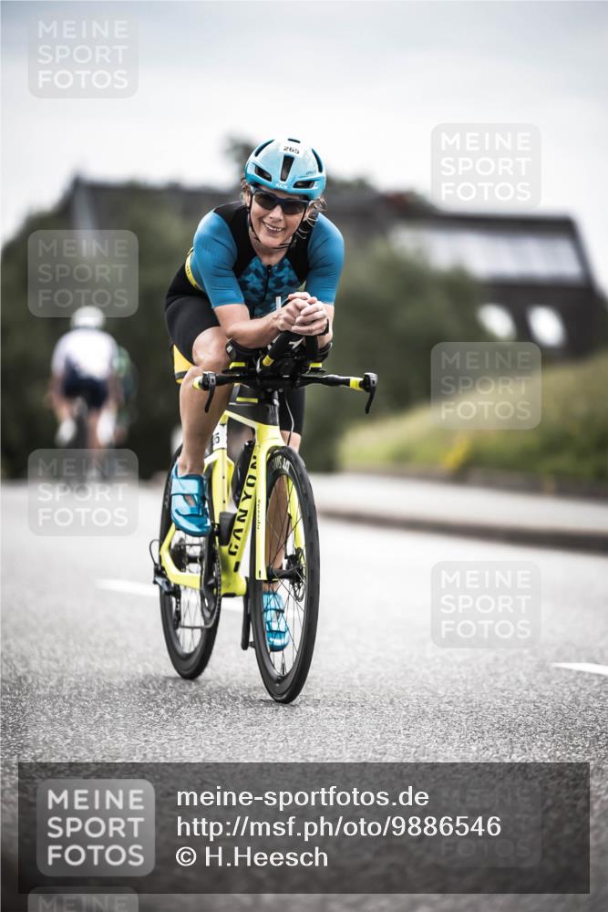 21.06.2026 - 29. Vierlanden-Triathlon H.Heesch http://msf.ph/oto/9886546 21.06.2026 10:41:03 Radfahren 265, 301 meine-sportfotos.de