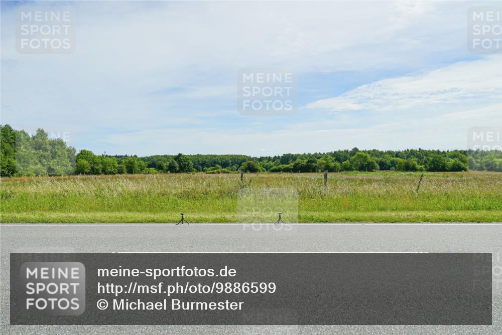 21.06.2026 - Viking Triathlon Michael Burmester http://msf.ph/oto/9886599 21.06.2026 11:50:18 Radfahren 33, 76, 152, 244, 272, 297, 297, 300, 333, 414, 519, 614, 633 meine-sportfotos.de