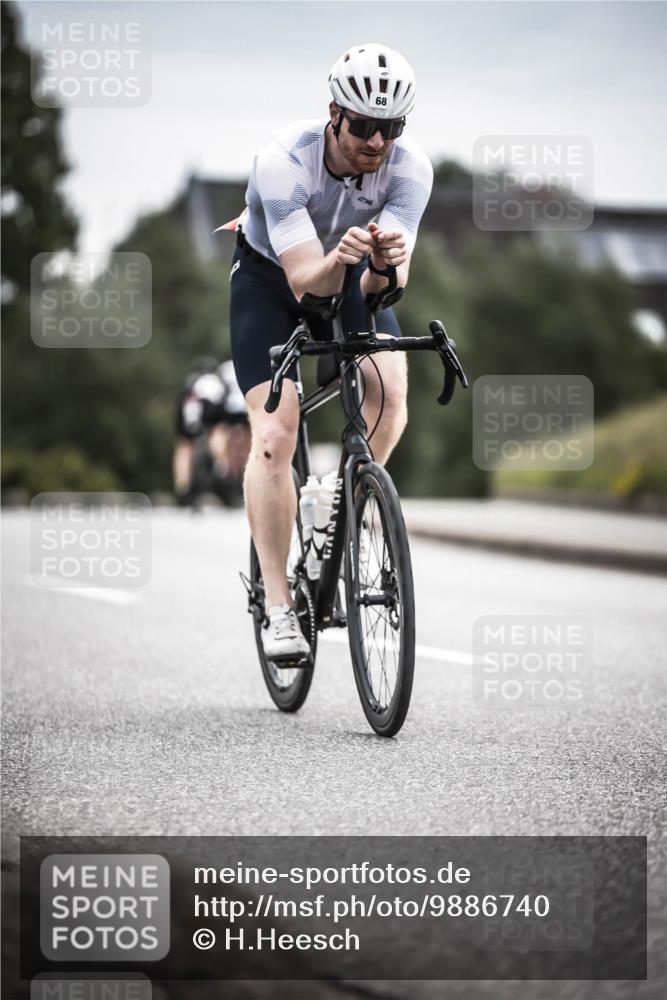 21.06.2026 - 29. Vierlanden-Triathlon H.Heesch http://msf.ph/oto/9886740 21.06.2026 10:41:49 Radfahren 68, 195 meine-sportfotos.de