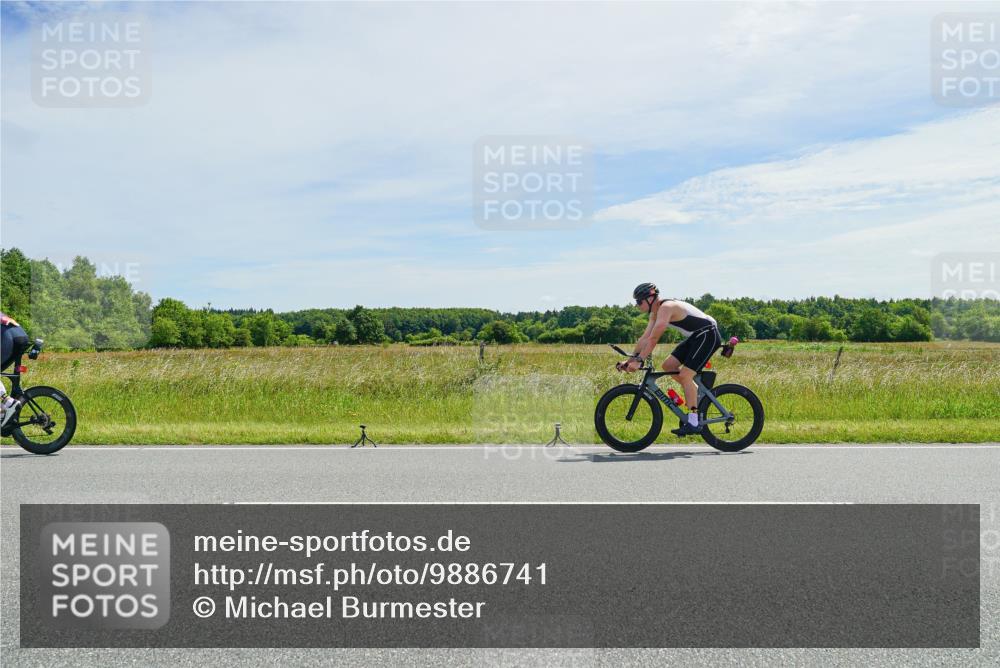 21.06.2026 - Viking Triathlon Michael Burmester http://msf.ph/oto/9886741 21.06.2026 11:52:03 Radfahren 61, 77, 80, 80, 141, 359, 410, 423, 491, 550, 636 meine-sportfotos.de