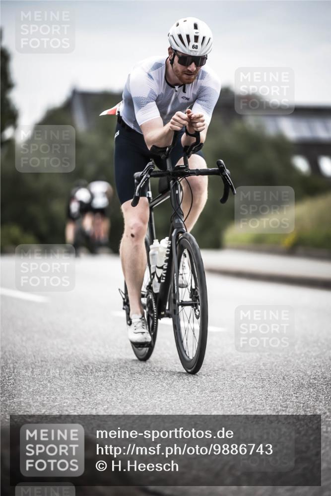 21.06.2026 - 29. Vierlanden-Triathlon H.Heesch http://msf.ph/oto/9886743 21.06.2026 10:41:49 Radfahren 68, 195 meine-sportfotos.de