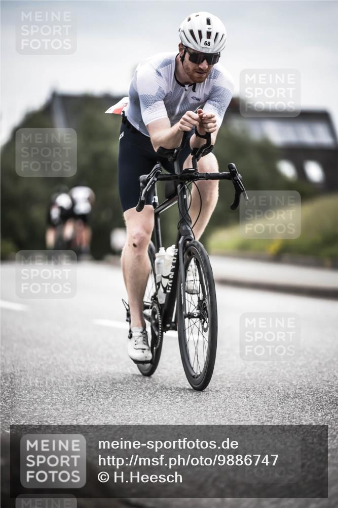 21.06.2026 - 29. Vierlanden-Triathlon H.Heesch http://msf.ph/oto/9886747 21.06.2026 10:41:49 Radfahren 68, 195 meine-sportfotos.de