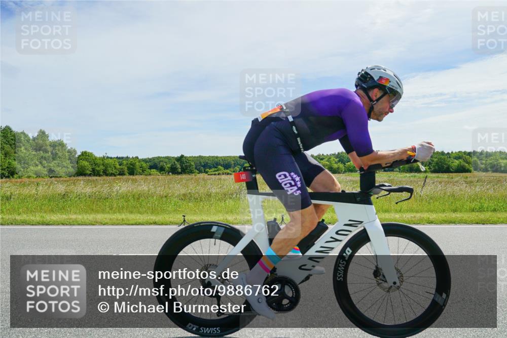 21.06.2026 - Viking Triathlon Michael Burmester http://msf.ph/oto/9886762 21.06.2026 11:52:14 Radfahren 61, 77, 80, 141, 410, 423, 491, 550, 636, 660 meine-sportfotos.de