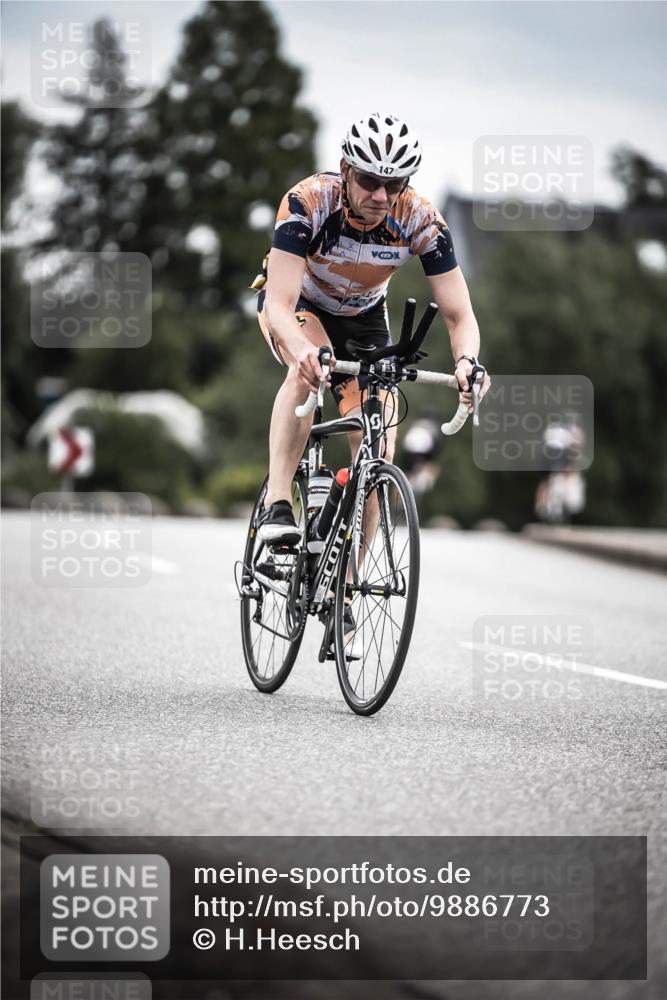 21.06.2026 - 29. Vierlanden-Triathlon H.Heesch http://msf.ph/oto/9886773 21.06.2026 10:42:26 Radfahren 5, 75, 147, 449 meine-sportfotos.de