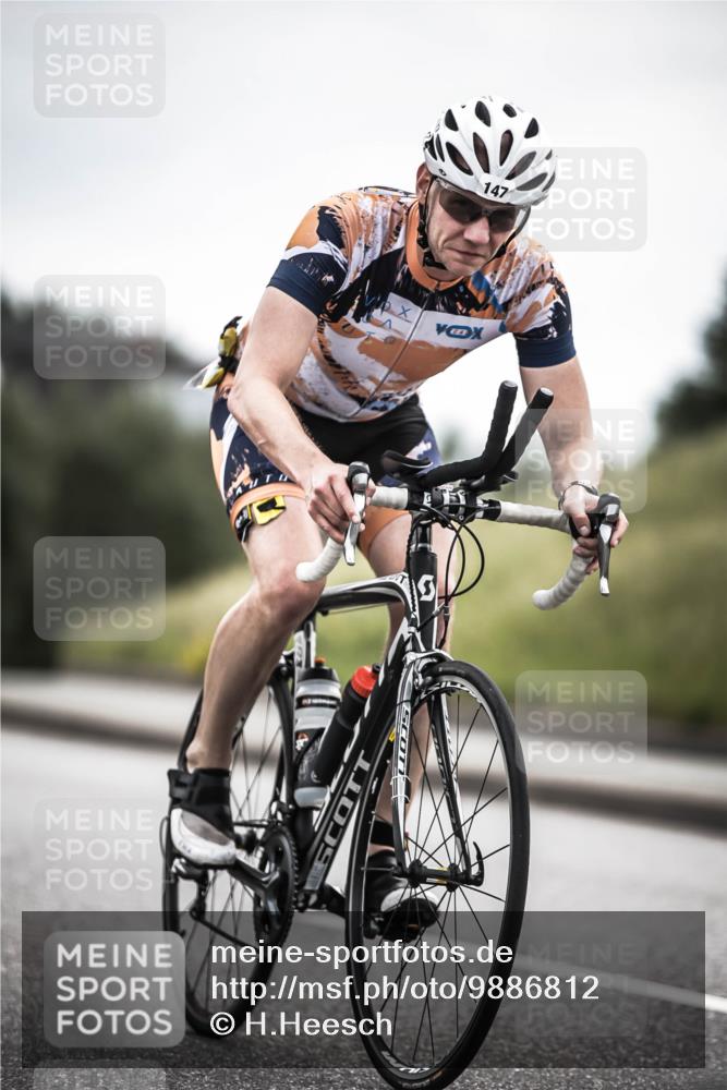 21.06.2026 - 29. Vierlanden-Triathlon H.Heesch http://msf.ph/oto/9886812 21.06.2026 10:42:27 Radfahren 5, 75, 147, 449 meine-sportfotos.de