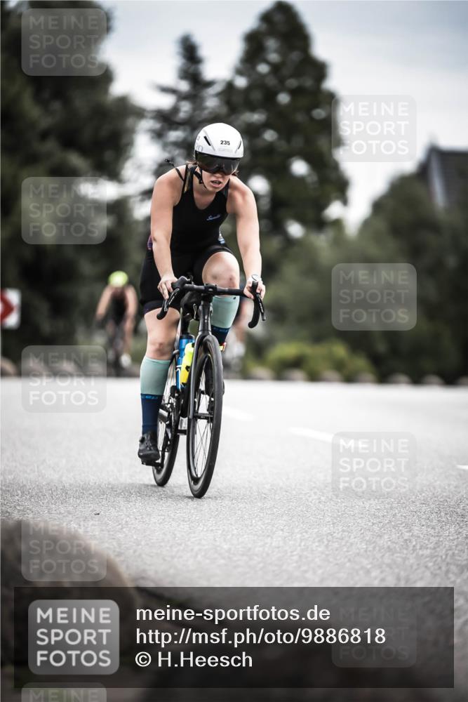 21.06.2026 - 29. Vierlanden-Triathlon H.Heesch http://msf.ph/oto/9886818 21.06.2026 10:42:45 Radfahren 91, 217, 235 meine-sportfotos.de