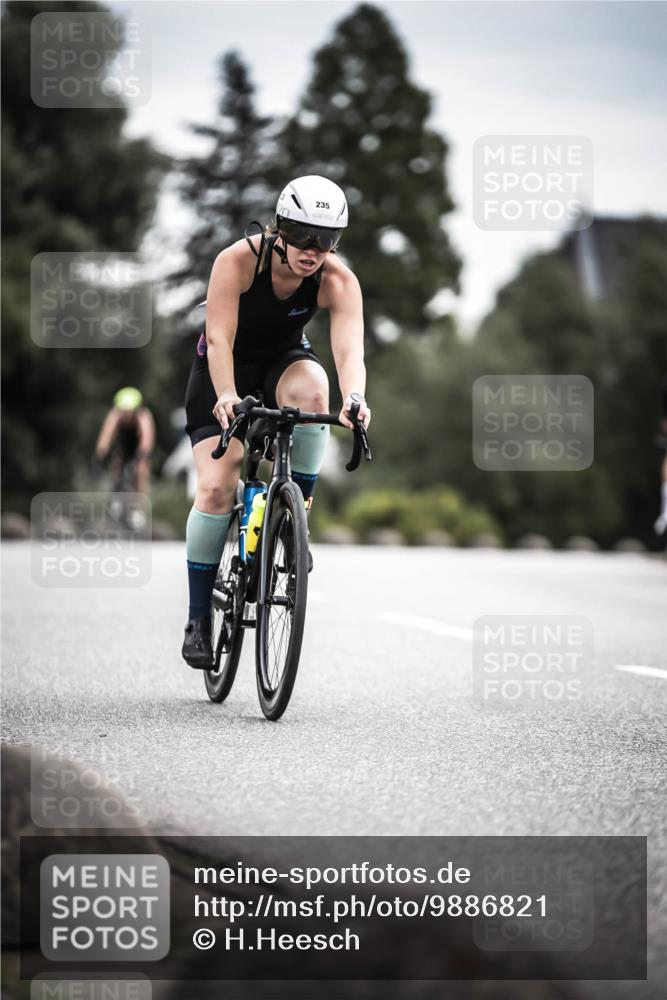 21.06.2026 - 29. Vierlanden-Triathlon H.Heesch http://msf.ph/oto/9886821 21.06.2026 10:42:45 Radfahren 91, 217, 235 meine-sportfotos.de