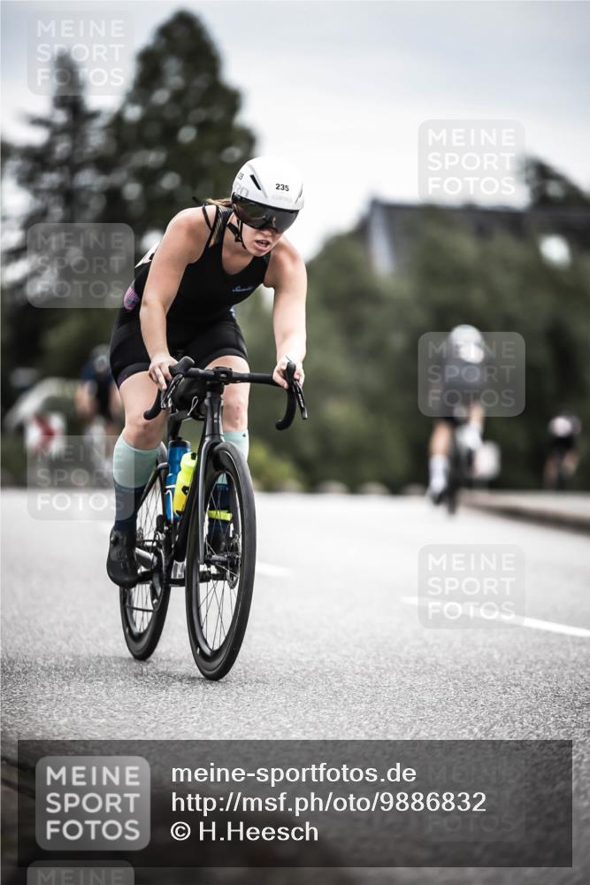 21.06.2026 - 29. Vierlanden-Triathlon H.Heesch http://msf.ph/oto/9886832 21.06.2026 10:42:45 Radfahren 91, 217, 235 meine-sportfotos.de