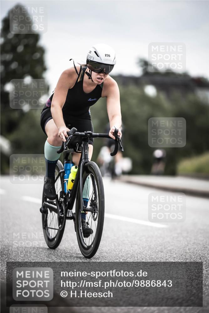 21.06.2026 - 29. Vierlanden-Triathlon H.Heesch http://msf.ph/oto/9886843 21.06.2026 10:42:45 Radfahren 91, 217, 235 meine-sportfotos.de