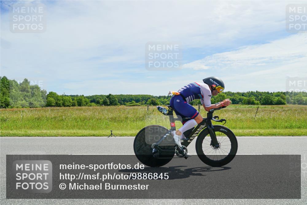 21.06.2026 - Viking Triathlon Michael Burmester http://msf.ph/oto/9886845 21.06.2026 11:52:59 Radfahren 104, 109, 135, 145, 178, 180, 202, 383, 446, 452, 496, 500, 515, 603, 610 meine-sportfotos.de