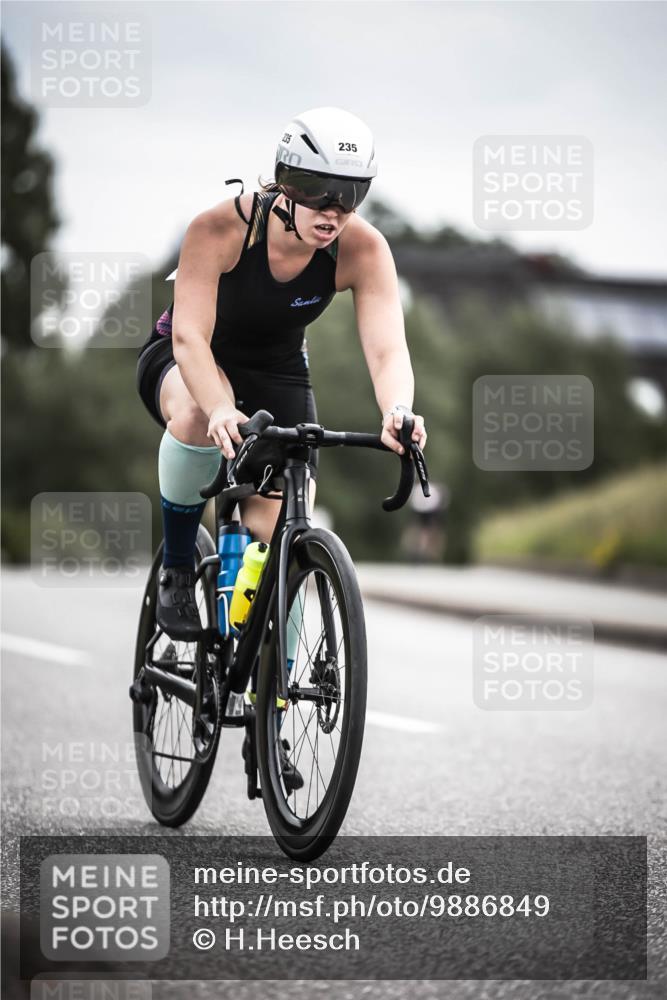 21.06.2026 - 29. Vierlanden-Triathlon H.Heesch http://msf.ph/oto/9886849 21.06.2026 10:42:45 Radfahren 91, 217, 235 meine-sportfotos.de