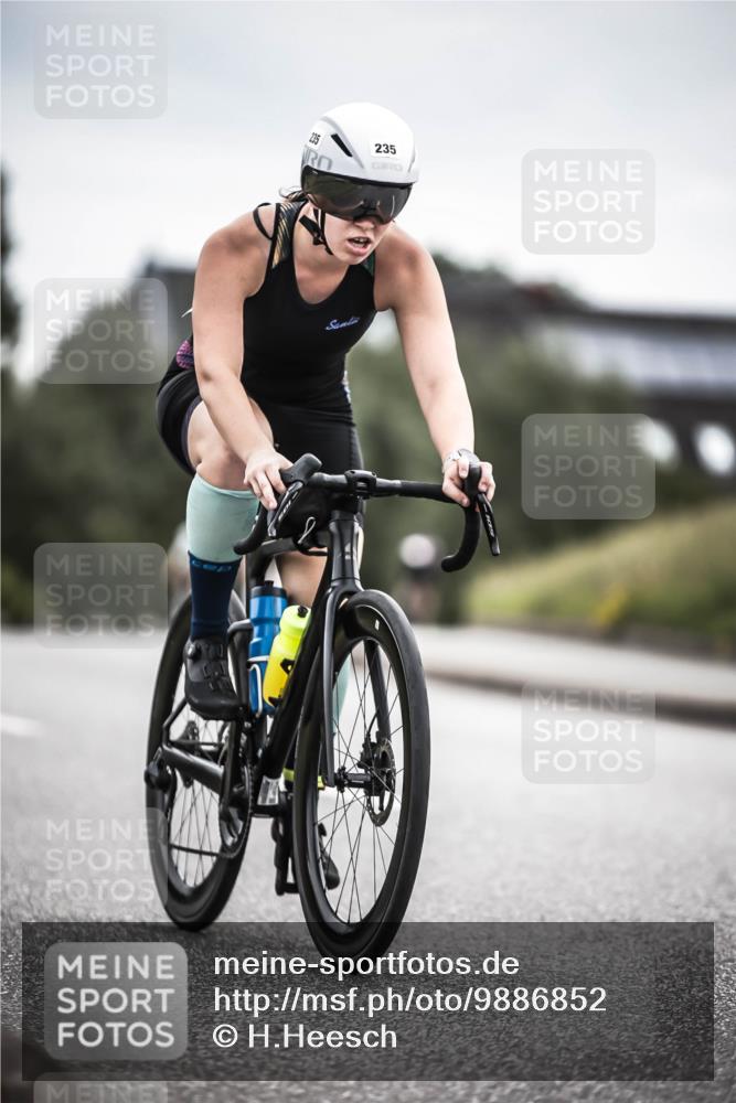 21.06.2026 - 29. Vierlanden-Triathlon H.Heesch http://msf.ph/oto/9886852 21.06.2026 10:42:45 Radfahren 91, 217, 235 meine-sportfotos.de