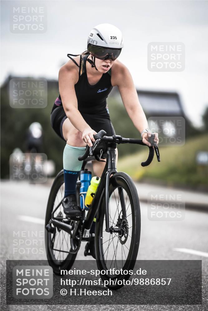 21.06.2026 - 29. Vierlanden-Triathlon H.Heesch http://msf.ph/oto/9886857 21.06.2026 10:42:45 Radfahren 91, 217, 235 meine-sportfotos.de