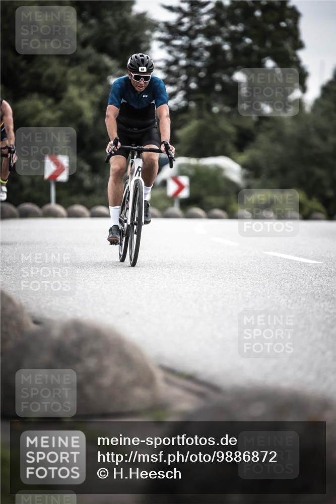 21.06.2026 - 29. Vierlanden-Triathlon H.Heesch http://msf.ph/oto/9886872 21.06.2026 10:42:49 Radfahren 91, 217, 235, 266, 338 meine-sportfotos.de