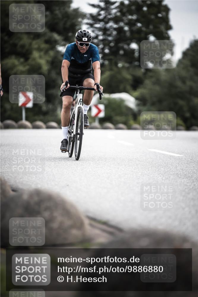 21.06.2026 - 29. Vierlanden-Triathlon H.Heesch http://msf.ph/oto/9886880 21.06.2026 10:42:49 Radfahren 91, 217, 235, 266, 338 meine-sportfotos.de