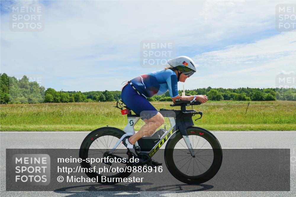 21.06.2026 - Viking Triathlon Michael Burmester http://msf.ph/oto/9886916 21.06.2026 11:53:35 Radfahren 1, 4, 59, 339, 400, 400, 538, 539 meine-sportfotos.de