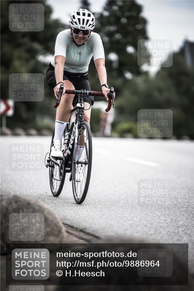 21.06.2026 - 29. Vierlanden-Triathlon H.Heesch http://msf.ph/oto/9886964 21.06.2026 10:42:54 Radfahren 217, 266, 338 meine-sportfotos.de
