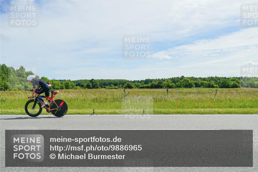 21.06.2026 - Viking Triathlon Michael Burmester http://msf.ph/oto/9886965 21.06.2026 11:54:09 Radfahren 62, 143, 209, 231, 309, 347, 354, 424, 448, 454, 579, 662 meine-sportfotos.de