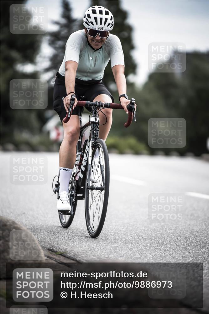 21.06.2026 - 29. Vierlanden-Triathlon H.Heesch http://msf.ph/oto/9886973 21.06.2026 10:42:54 Radfahren 217, 266, 338 meine-sportfotos.de