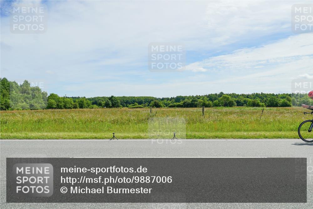 21.06.2026 - Viking Triathlon Michael Burmester http://msf.ph/oto/9887006 21.06.2026 11:54:23 Radfahren 81, 114, 209, 243, 264, 309, 347, 392, 417, 530, 579, 662, 662 meine-sportfotos.de