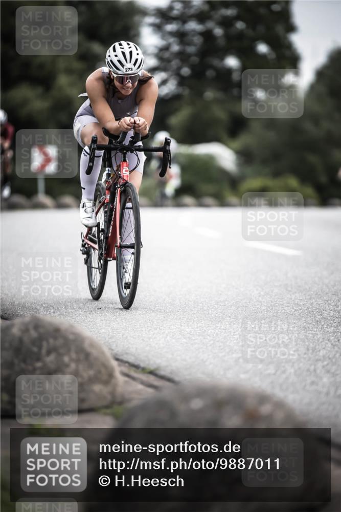 21.06.2026 - 29. Vierlanden-Triathlon H.Heesch http://msf.ph/oto/9887011 21.06.2026 10:43:01 Radfahren 122, 157, 273 meine-sportfotos.de