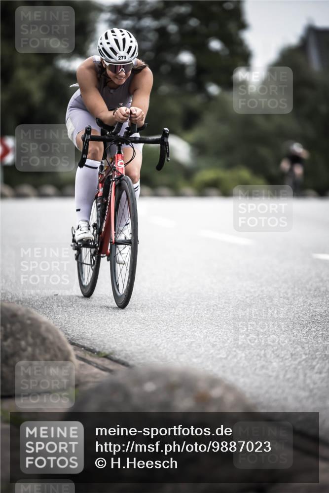 21.06.2026 - 29. Vierlanden-Triathlon H.Heesch http://msf.ph/oto/9887023 21.06.2026 10:43:01 Radfahren 122, 157, 273 meine-sportfotos.de