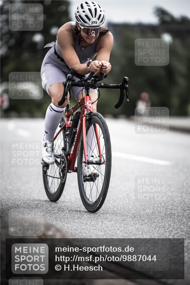 21.06.2026 - 29. Vierlanden-Triathlon H.Heesch http://msf.ph/oto/9887044 21.06.2026 10:43:02 Radfahren 122, 157, 273 meine-sportfotos.de