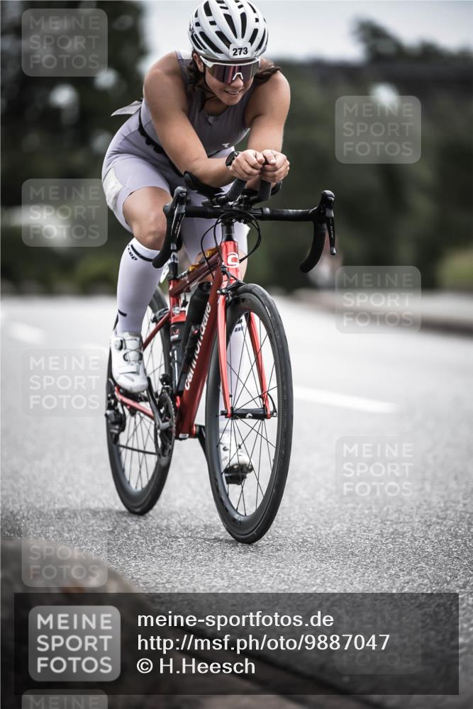 21.06.2026 - 29. Vierlanden-Triathlon H.Heesch http://msf.ph/oto/9887047 21.06.2026 10:43:02 Radfahren 122, 157, 273 meine-sportfotos.de